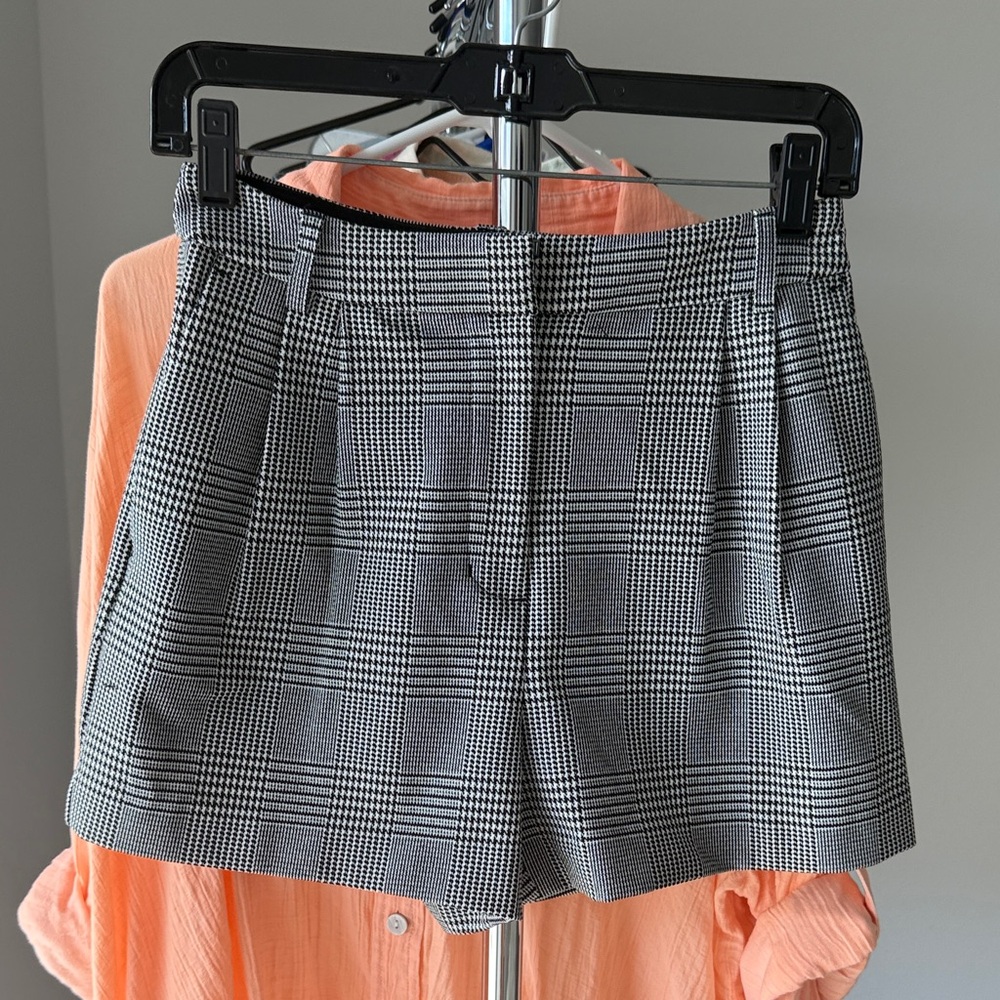 Express Black and White Checkered Women's Shorts